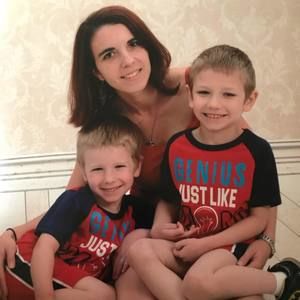 Meet your Posher, Elizabeth